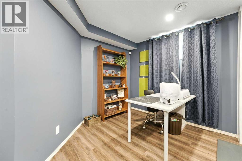 Single Family House 4 Level for Sale in  Macewan Park Circle NW MacEwan Glen Calgary 