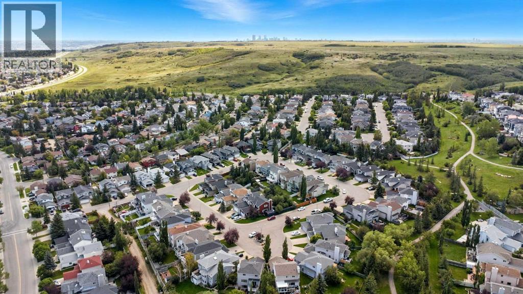 Single Family House 4 Level for Sale in  Macewan Park Circle NW MacEwan Glen Calgary 
