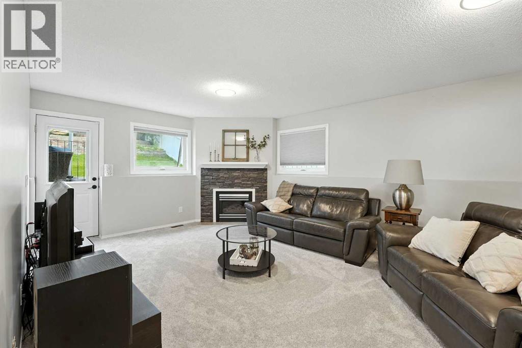 Single Family House 4 Level for Sale in  Macewan Park Circle NW MacEwan Glen Calgary 