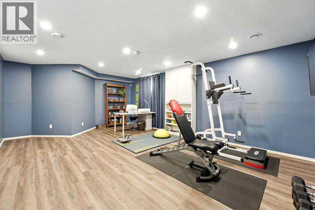 Single Family House 4 Level for Sale in  Macewan Park Circle NW MacEwan Glen Calgary 