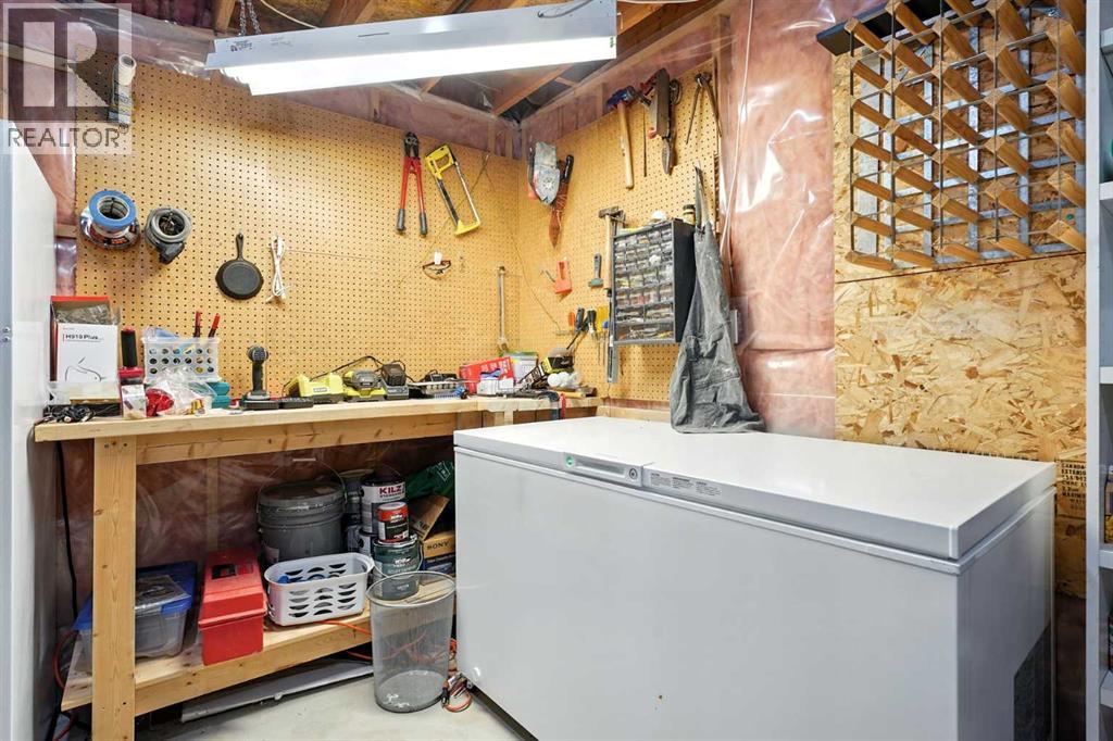 Single Family House 4 Level for Sale in  Macewan Park Circle NW MacEwan Glen Calgary 