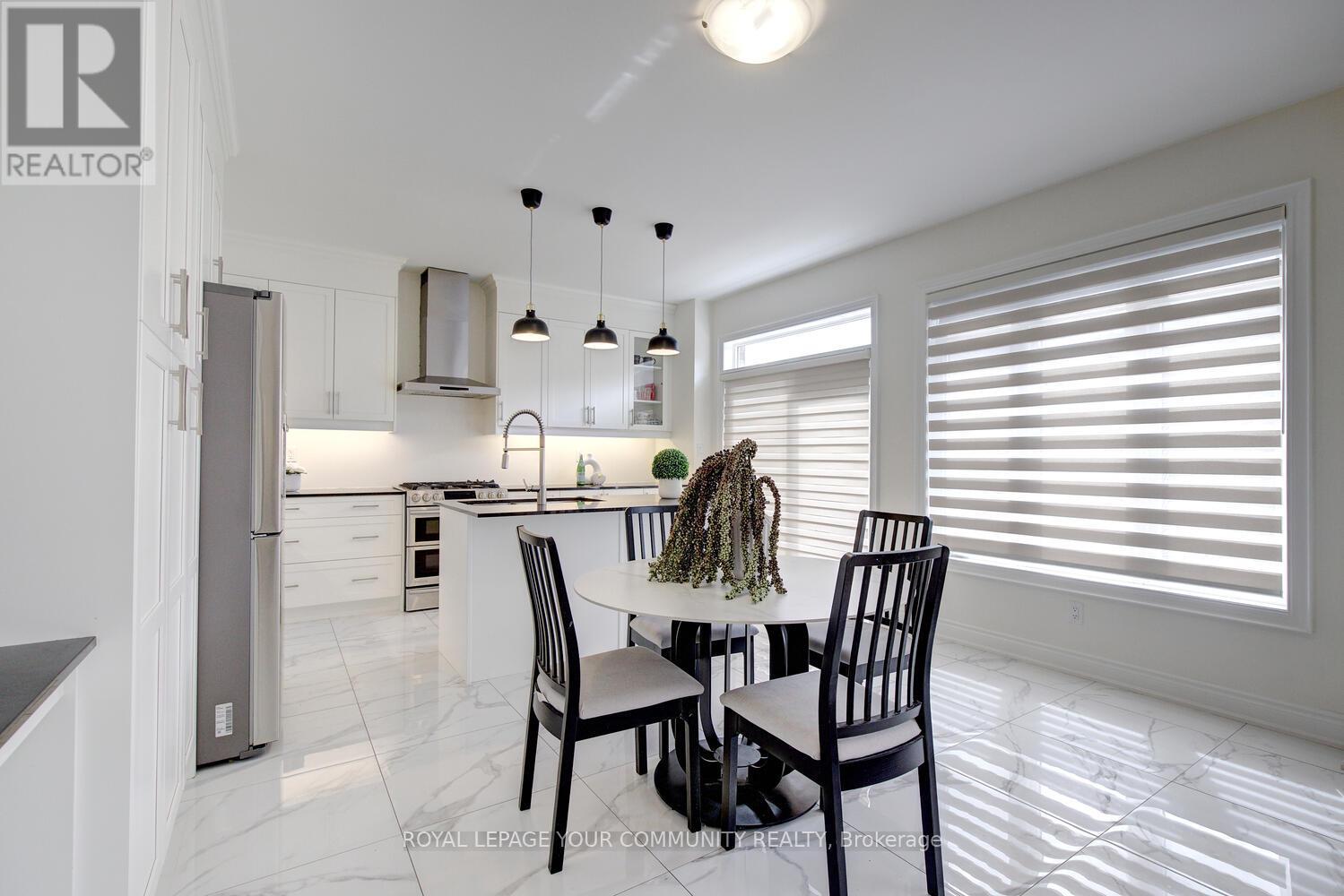 Photo 19 of 152 Stormont Trail, Vaughan ON