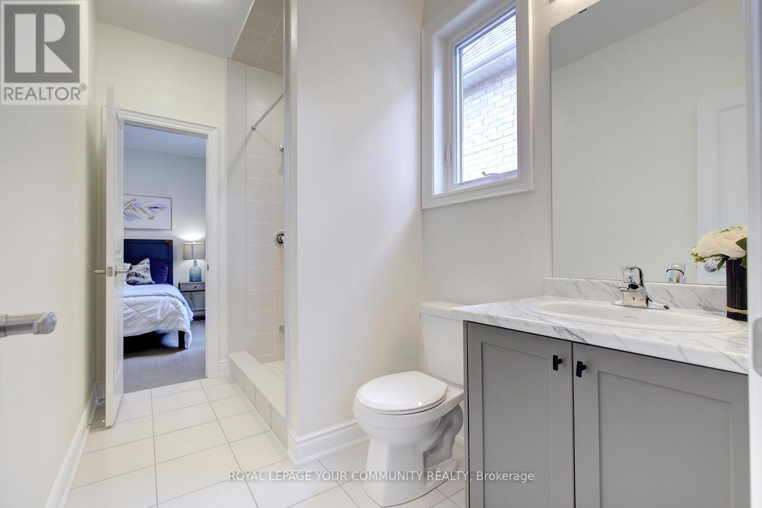Photo 41 of 152 Stormont Trail, Vaughan ON