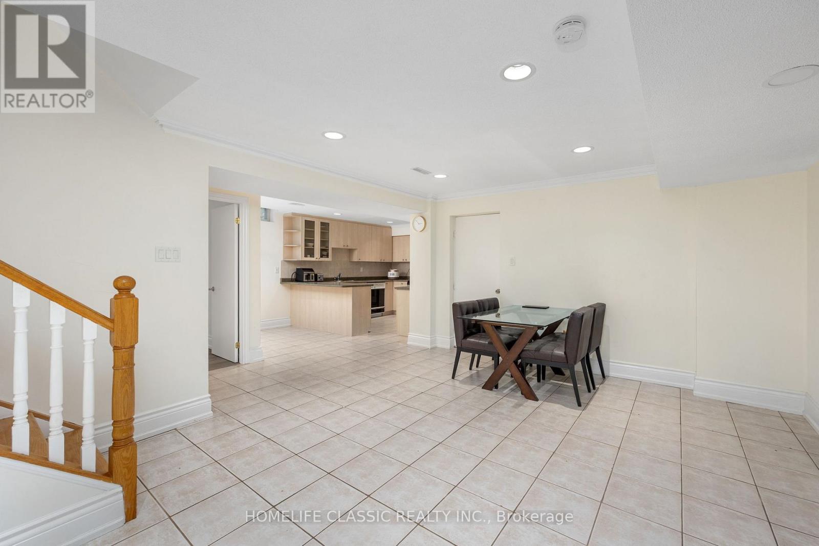 Photo 34 of 133 Medallion Boulevard, Vaughan ON