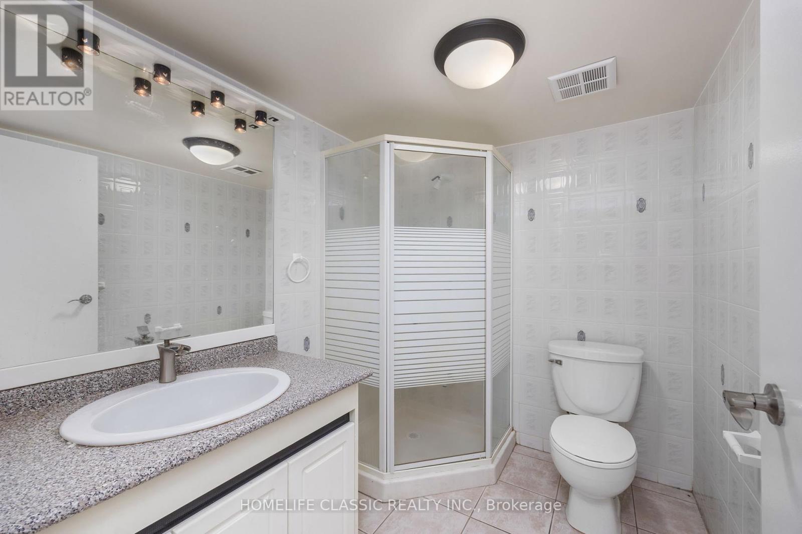 Photo 39 of 133 Medallion Boulevard, Vaughan ON