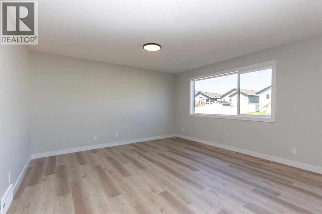 Photo 15 of 75 Bardwell Way, Sylvan Lake AB