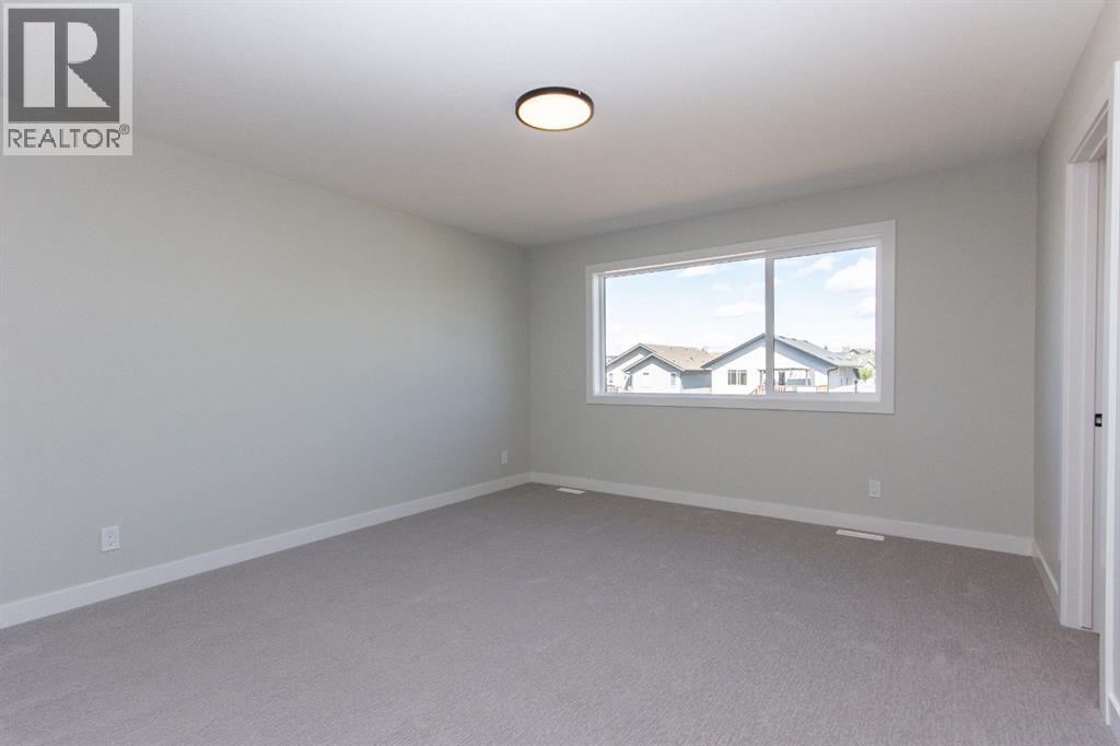 Photo 18 of 75 Bardwell Way, Sylvan Lake AB