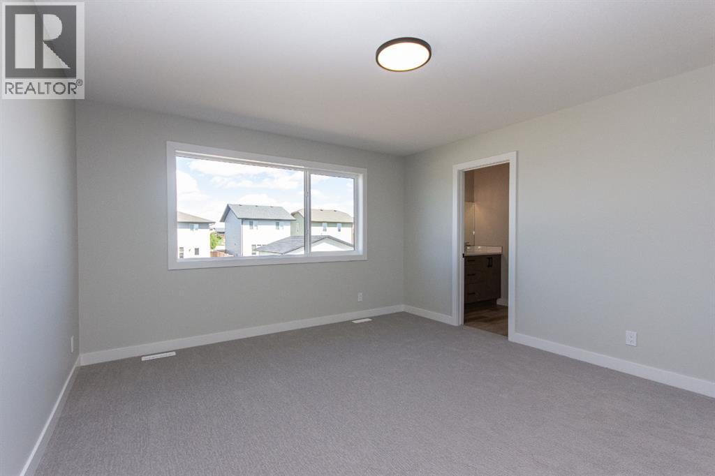 Photo 19 of 75 Bardwell Way, Sylvan Lake AB