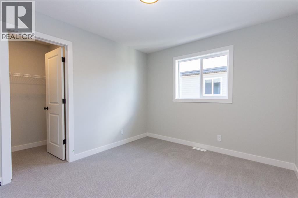 Photo 25 of 75 Bardwell Way, Sylvan Lake AB