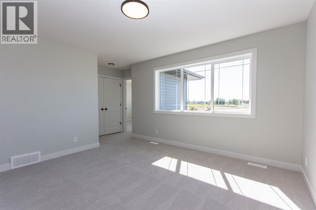Photo 29 of 75 Bardwell Way, Sylvan Lake AB
