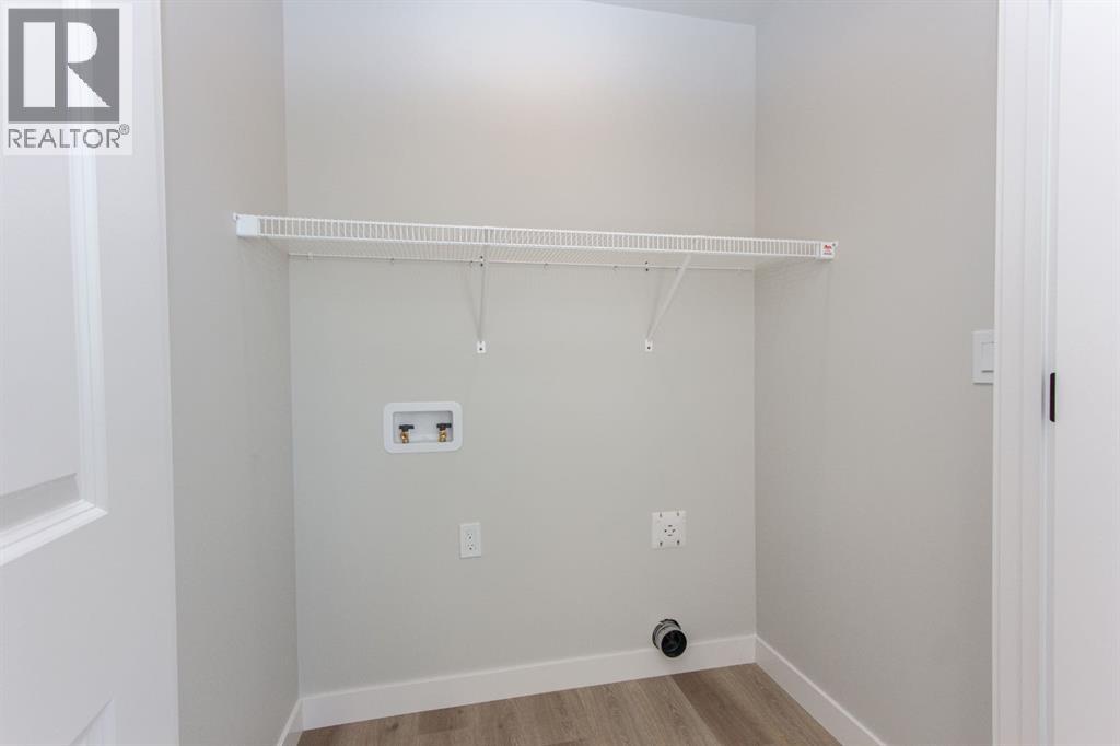 Photo 34 of 75 Bardwell Way, Sylvan Lake AB