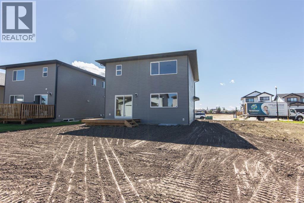Photo 41 of 75 Bardwell Way, Sylvan Lake AB