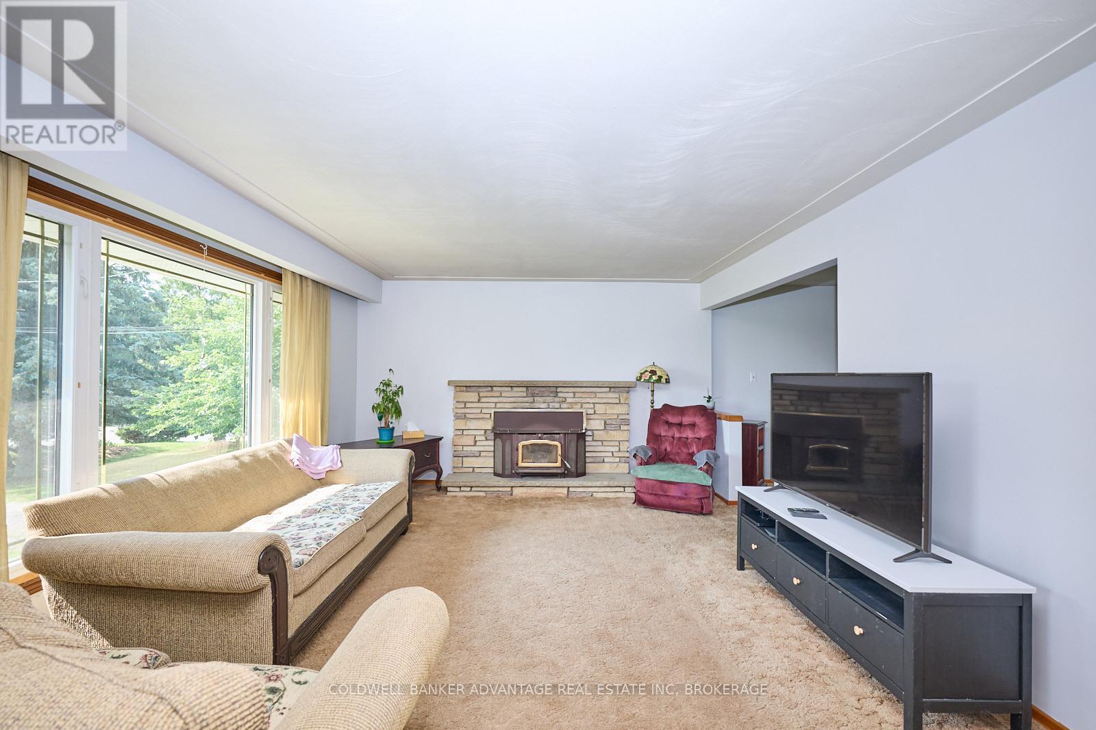 Photo 17 of 3314 Trinity Church Road, Hamilton ON