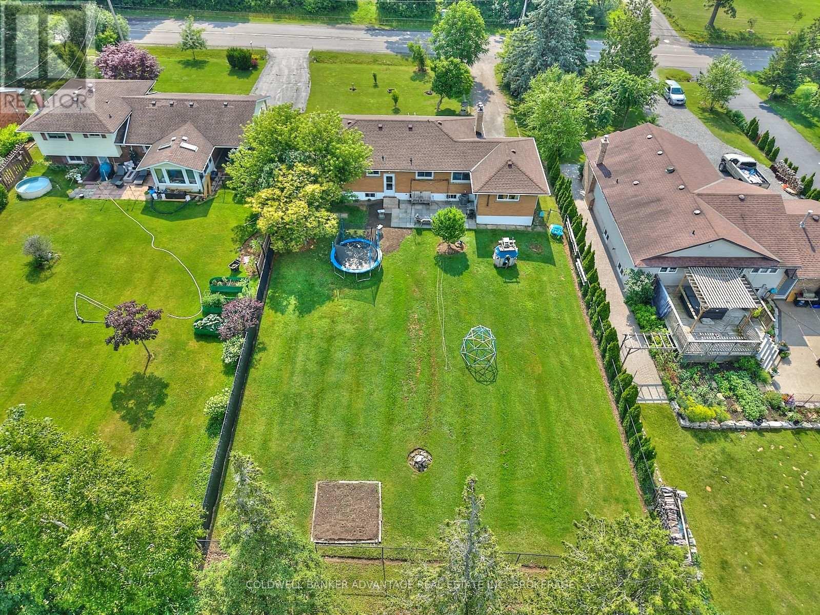 Photo 33 of 3314 Trinity Church Road, Hamilton ON