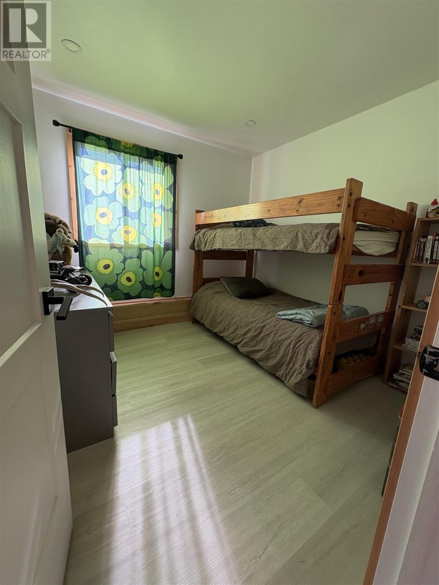 Photo 18 of 587 Watson Rd E, Echo Bay ON