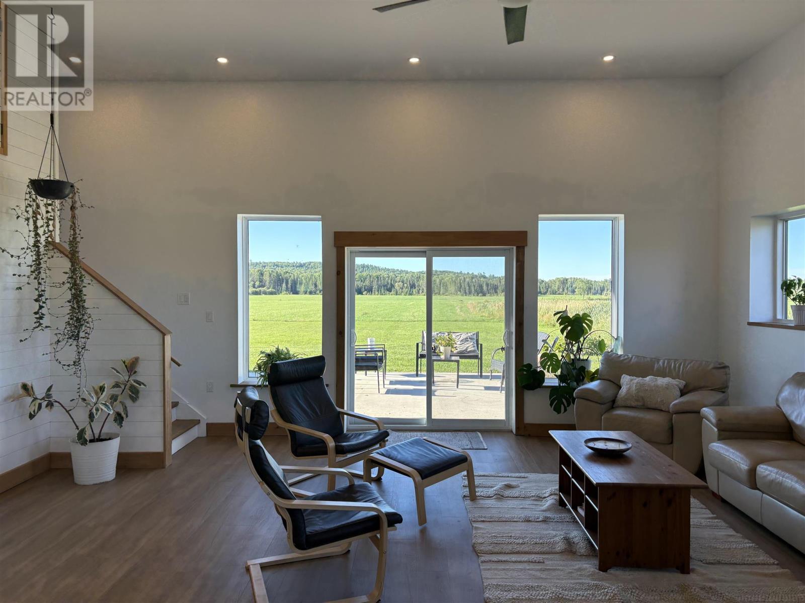 Photo 10 of 587 Watson Rd E, Echo Bay ON