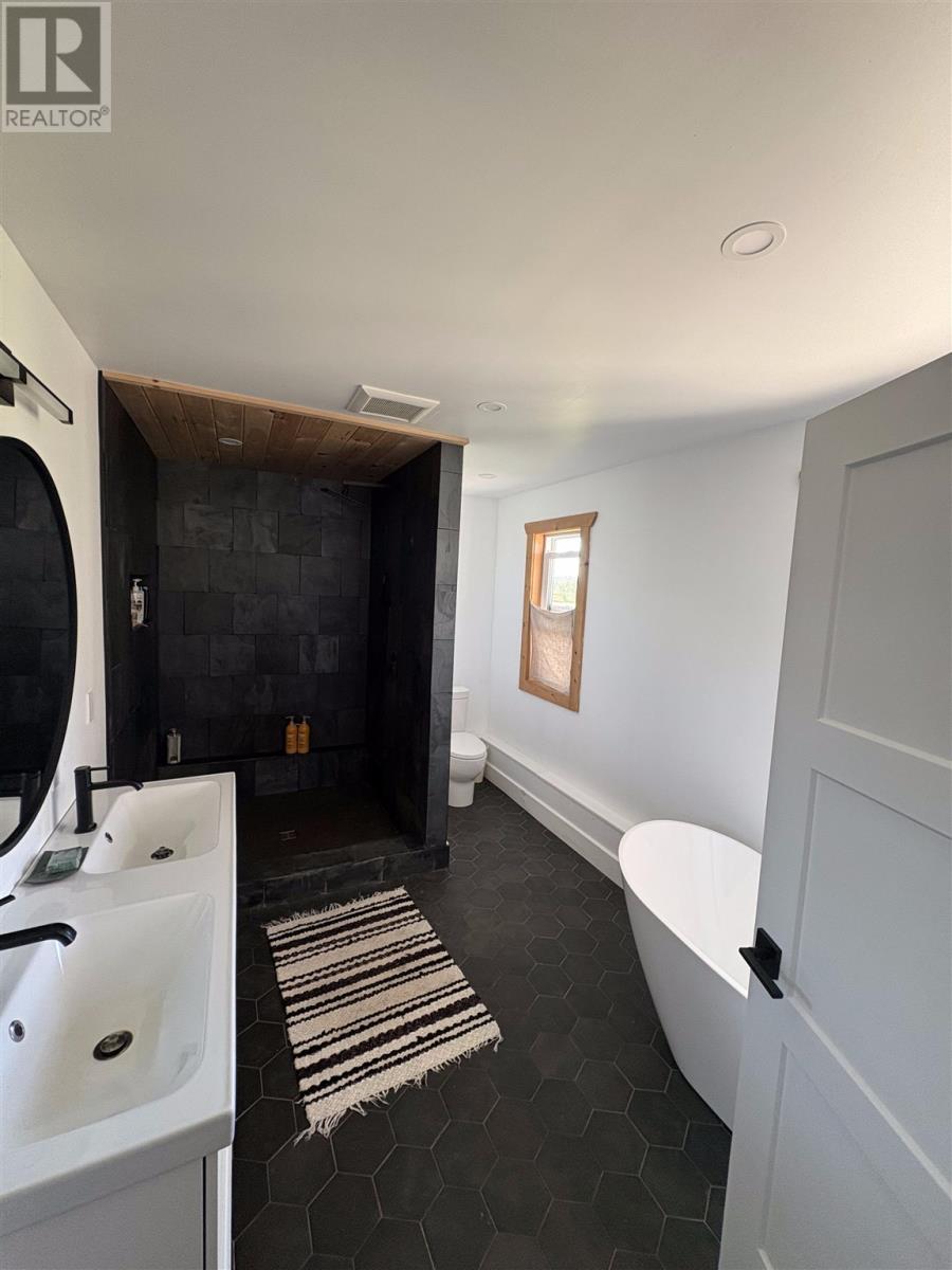 Photo 15 of 587 Watson Rd E, Echo Bay ON