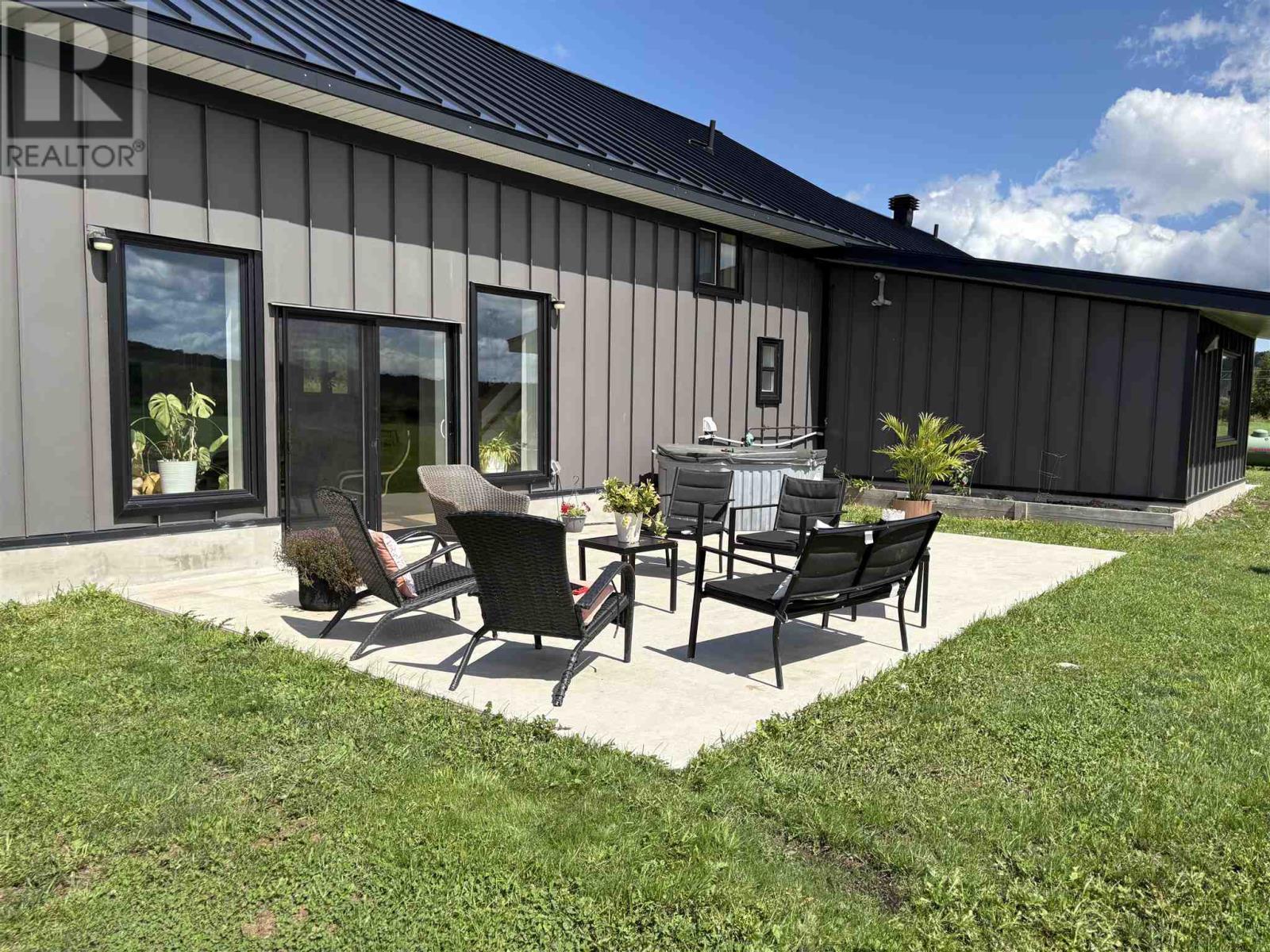 Photo 2 of 587 Watson Rd E, Echo Bay ON