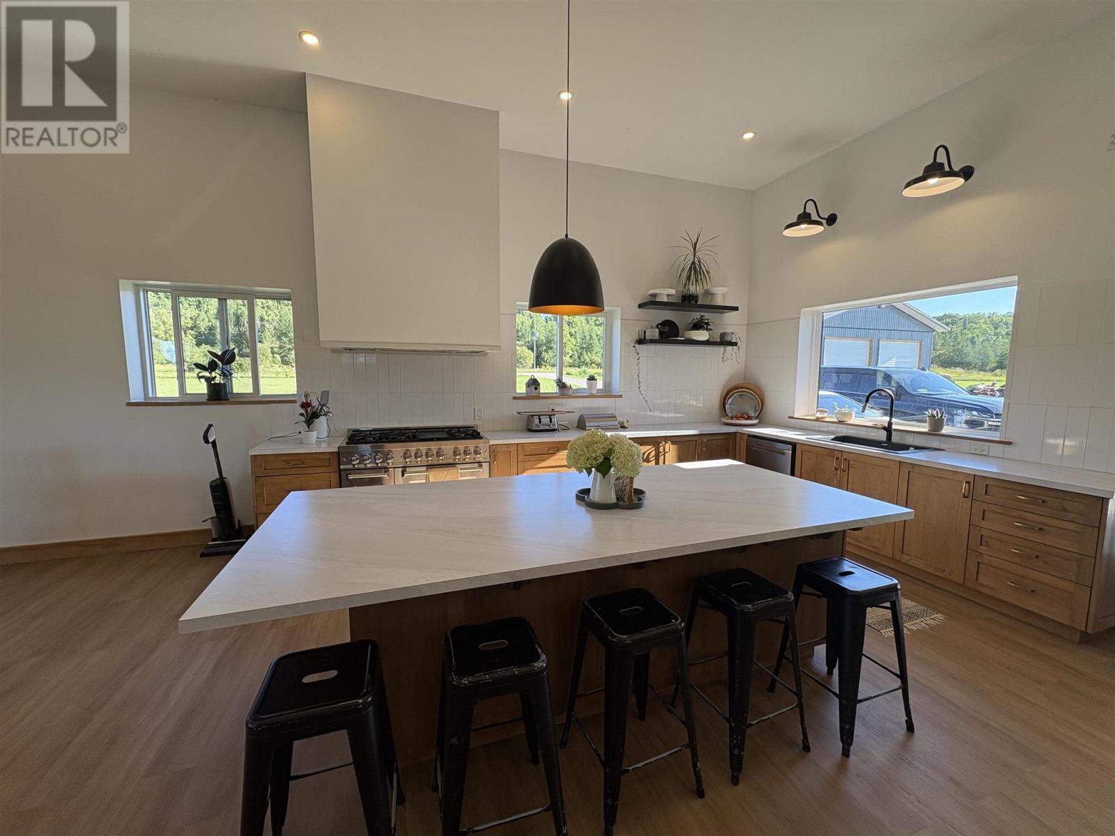 Photo 9 of 587 Watson Rd E, Echo Bay ON