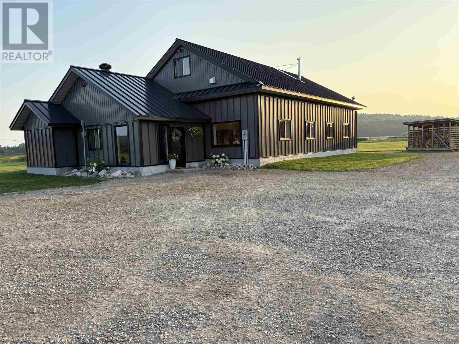 Photo 6 of 587 Watson Rd E, Echo Bay ON