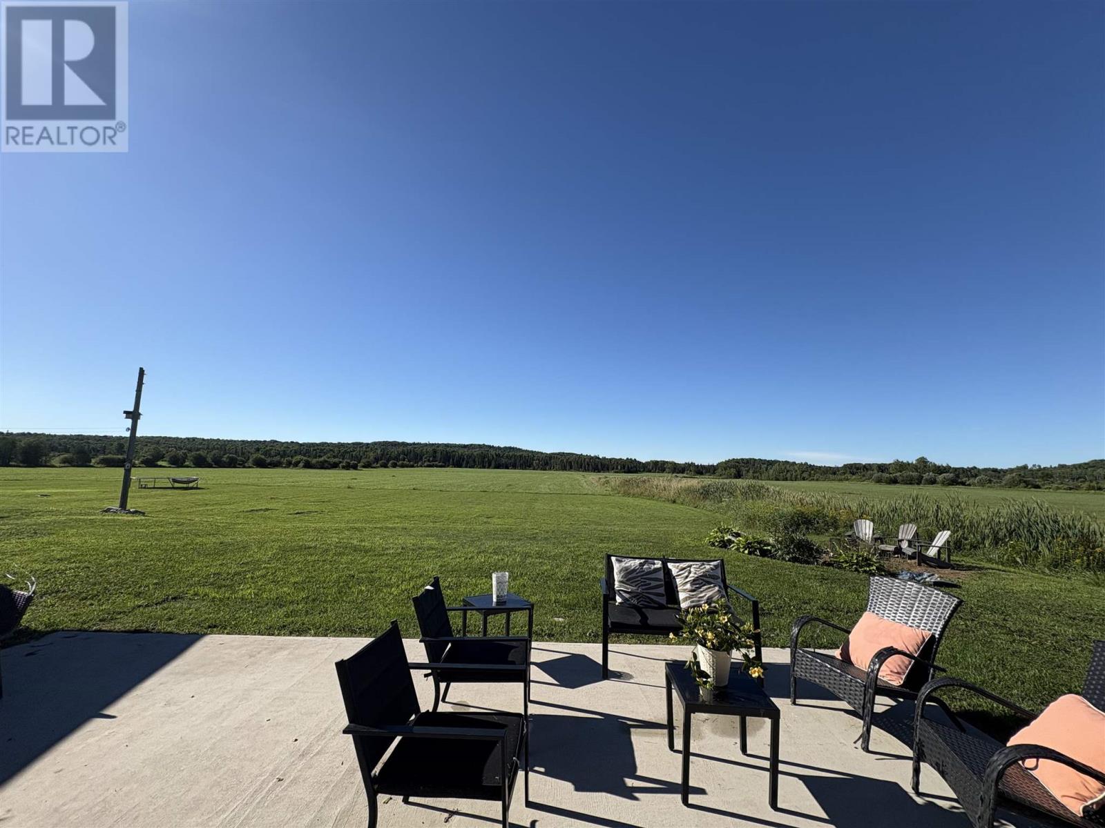 Photo 3 of 587 Watson Rd E, Echo Bay ON