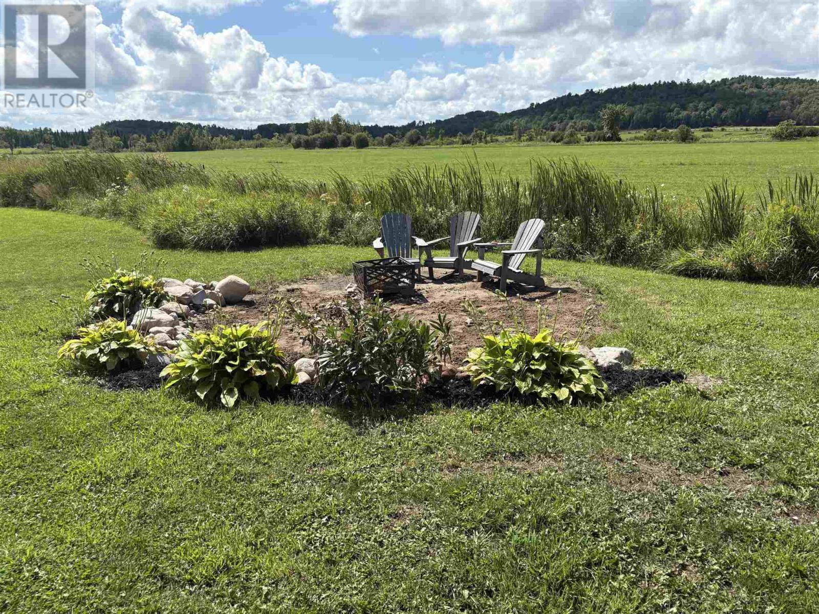 Photo 4 of 587 Watson Rd E, Echo Bay ON