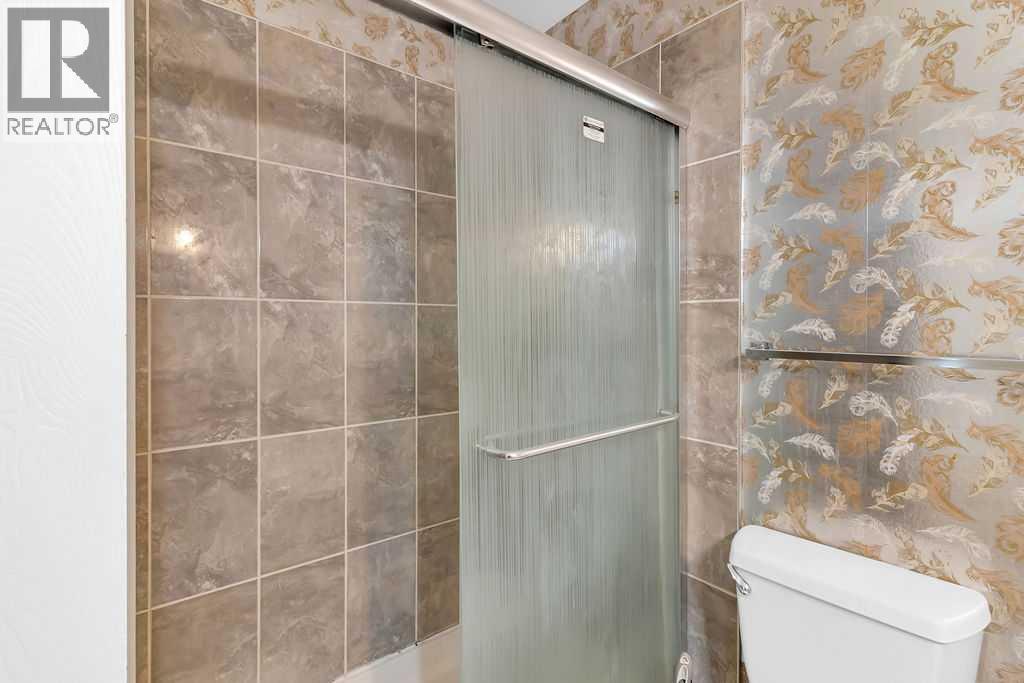 Photo 20 of 10 Radcliffe Crescent Se, Calgary AB