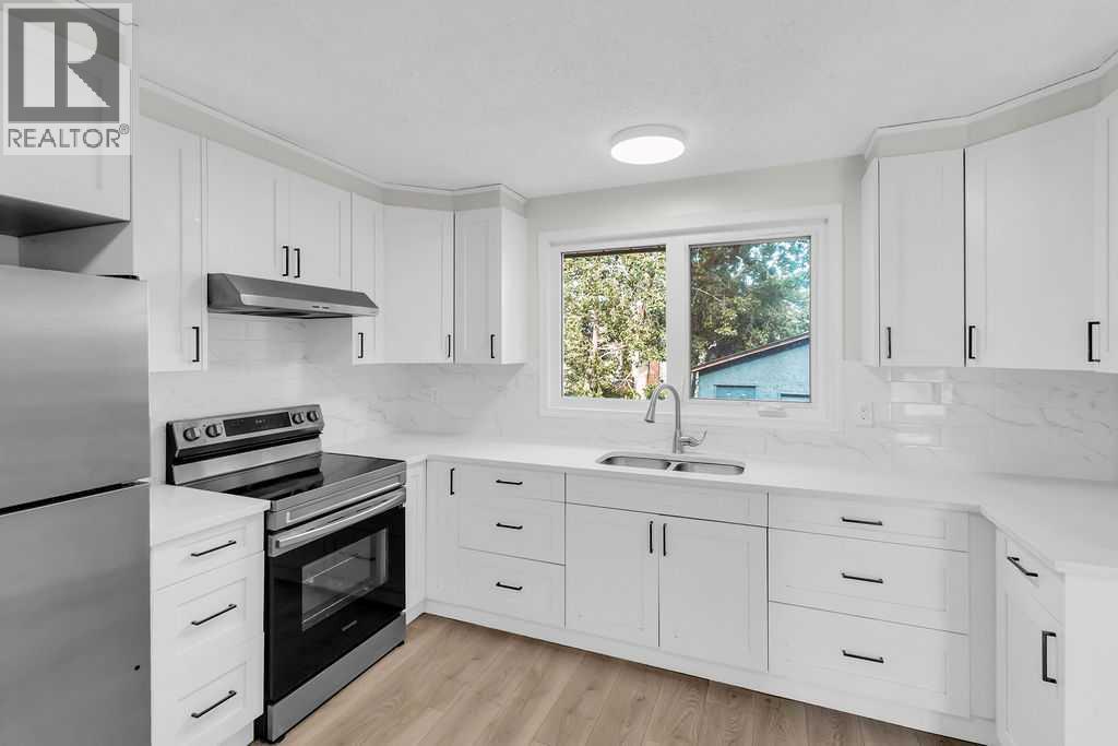 Photo 6 of 10 Radcliffe Crescent Se, Calgary AB