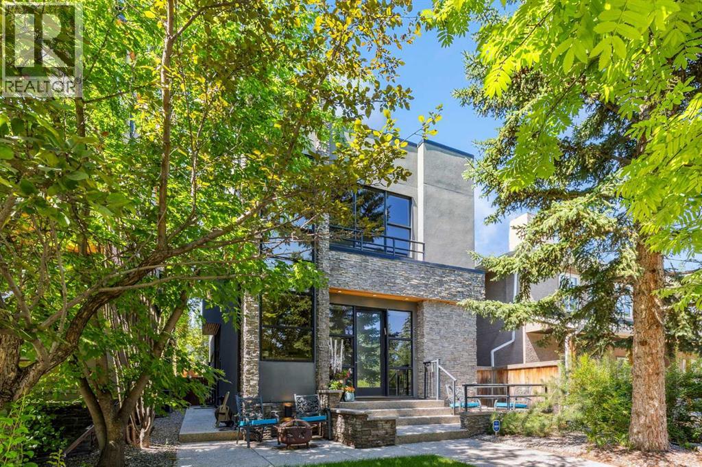 Photo 1 of 3917 15 A Street Sw, Calgary AB