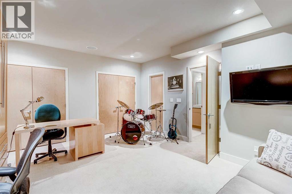 Photo 37 of 3917 15 A Street Sw, Calgary AB