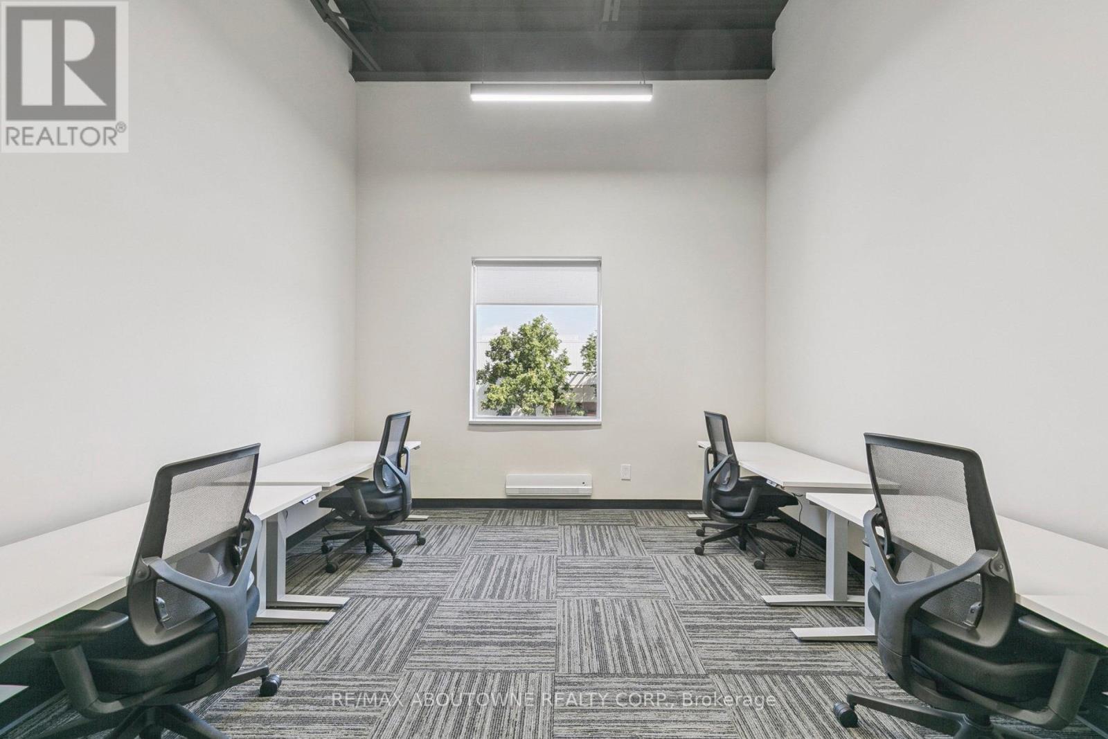 Photo 19 of 211 3 320 Matheson Boulevard W, Mississauga ON