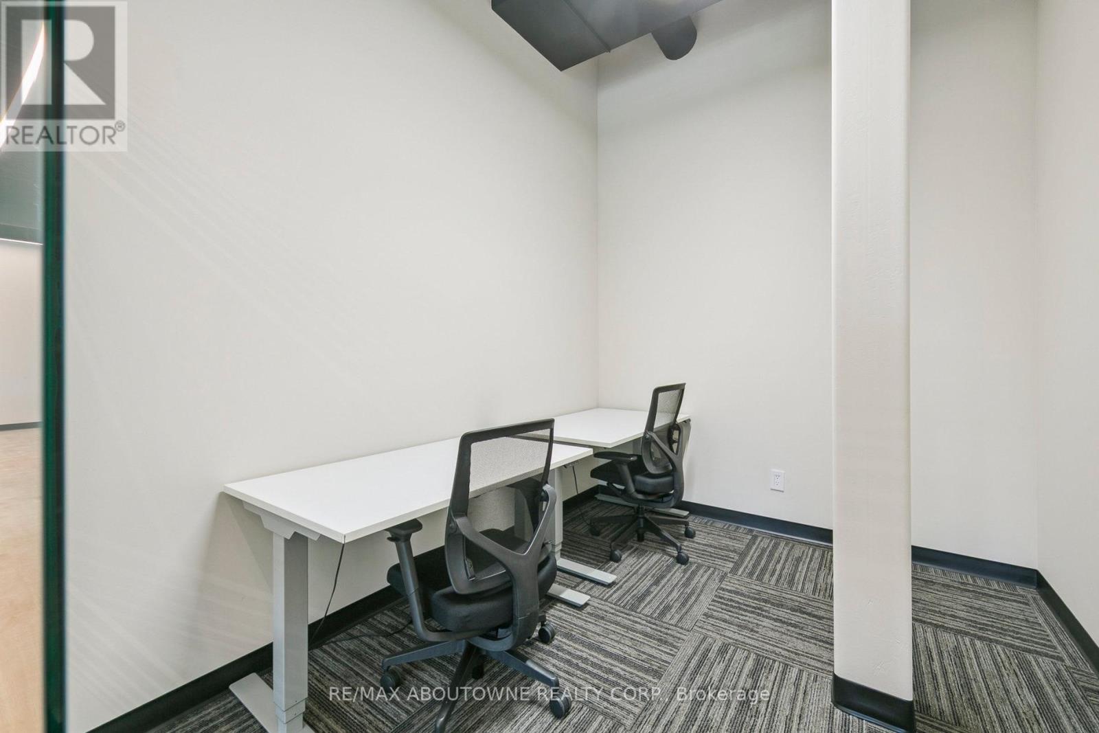 Photo 27 of 211 3 320 Matheson Boulevard W, Mississauga ON
