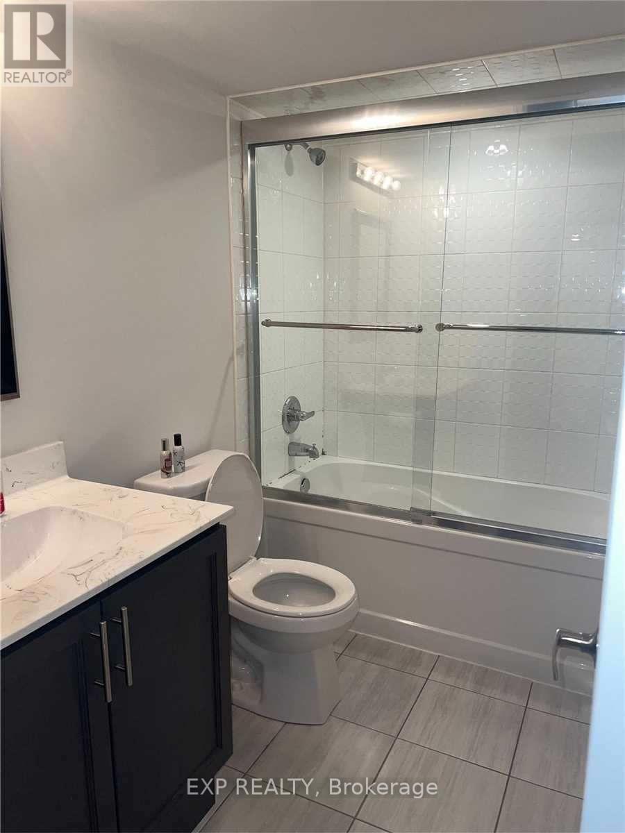Photo 11 of 94 30 Fieldway Road, Toronto ON