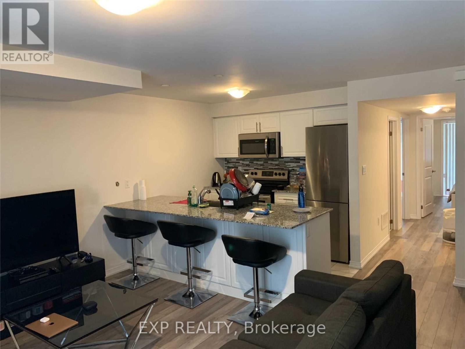 Photo 5 of 94 30 Fieldway Road, Toronto ON