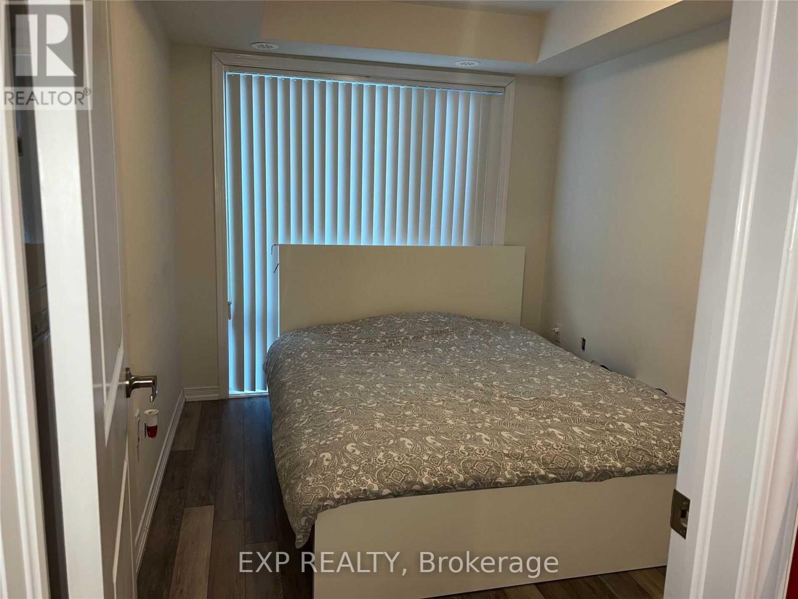 Photo 8 of 94 30 Fieldway Road, Toronto ON
