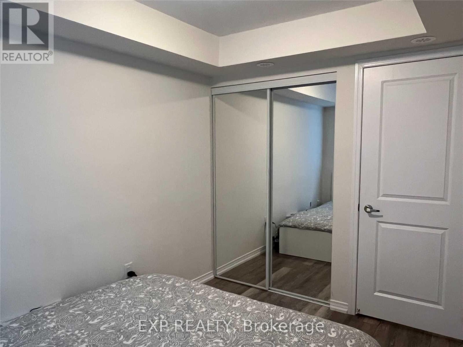 Photo 9 of 94 30 Fieldway Road, Toronto ON