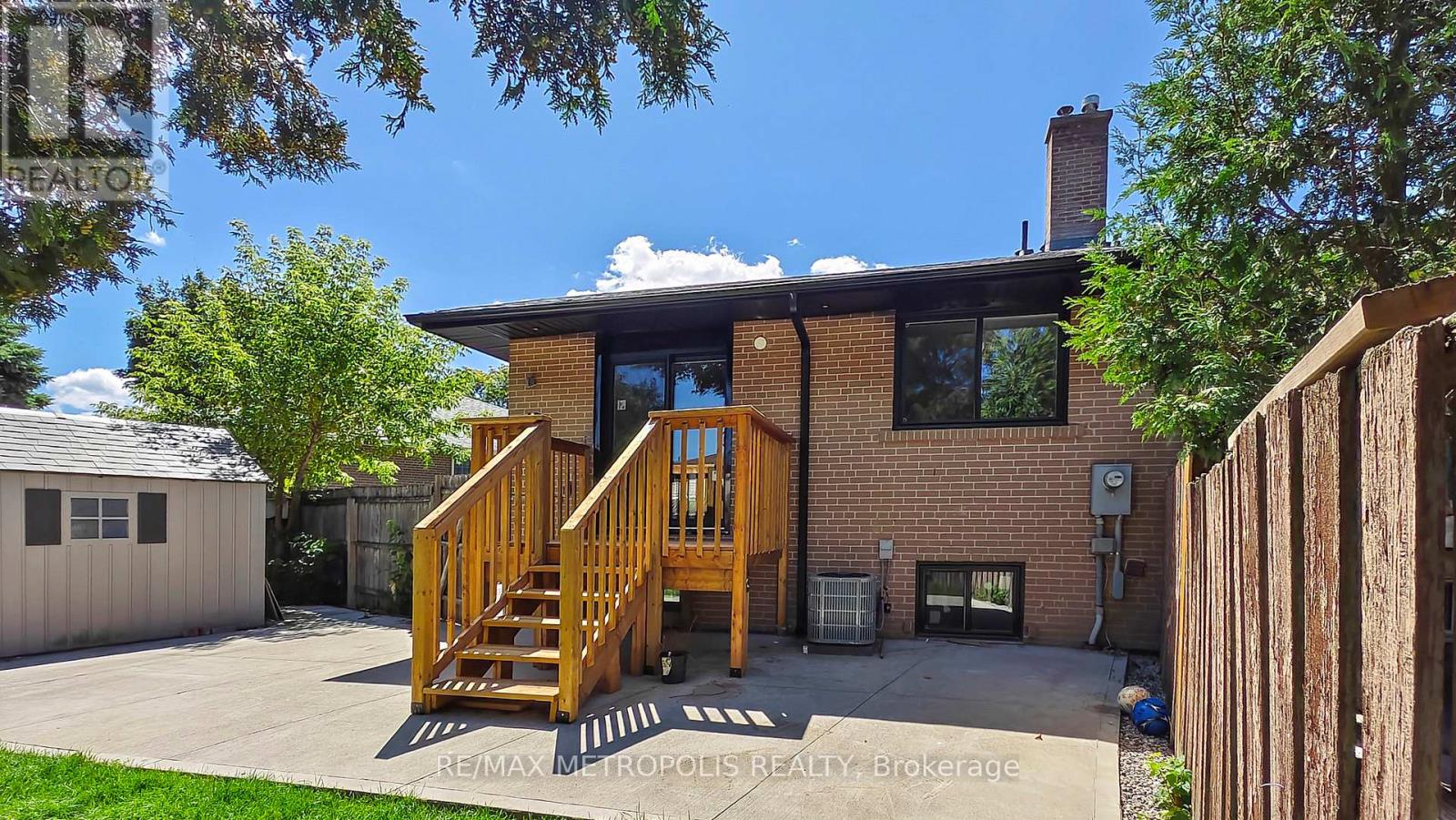 Photo 45 of 7087 Landen Court, Mississauga ON