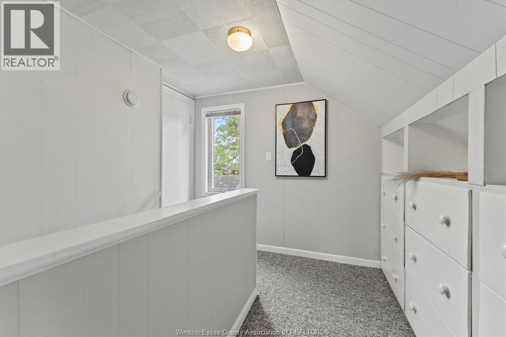 Photo 27 of 297 Talbot South, Essex ON