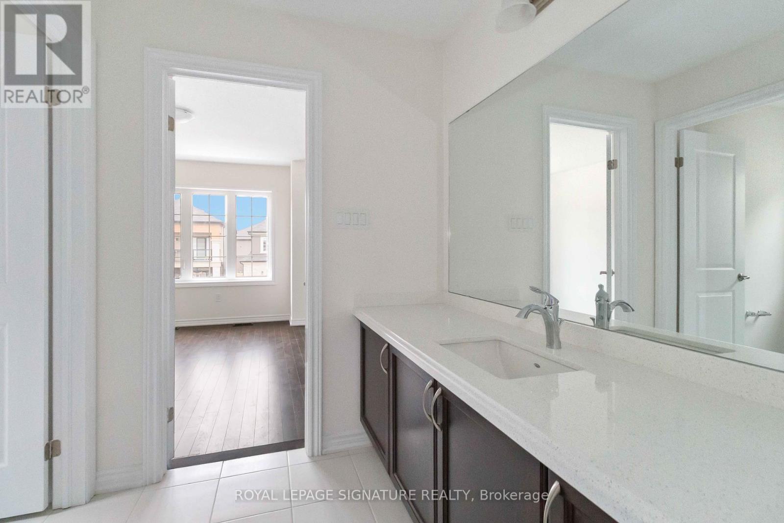 Photo 23 of 29 Stauffer Road, Brantford ON