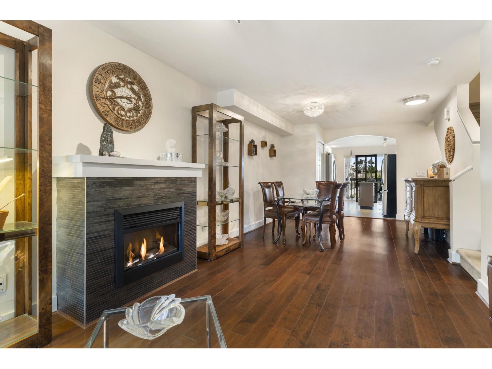 Photo 6 of 5 15833 26th Avenue, White Rock BC
