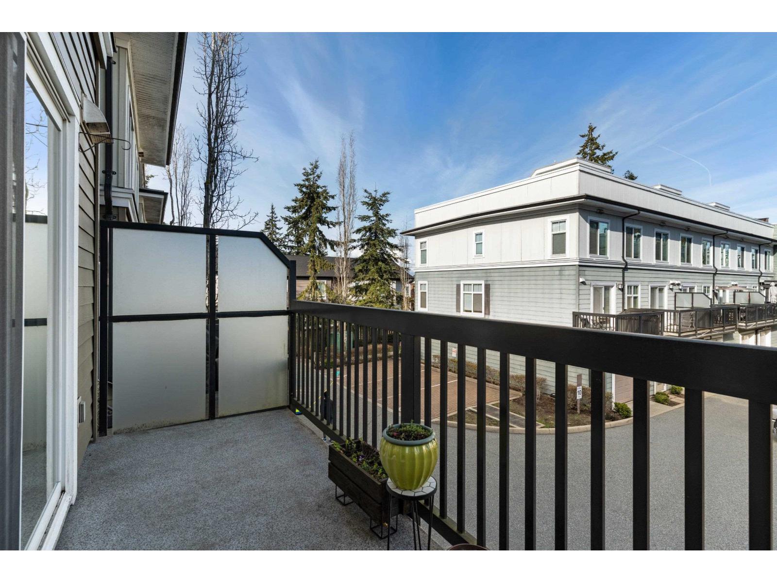 Photo 14 of 5 15833 26th Avenue, White Rock BC