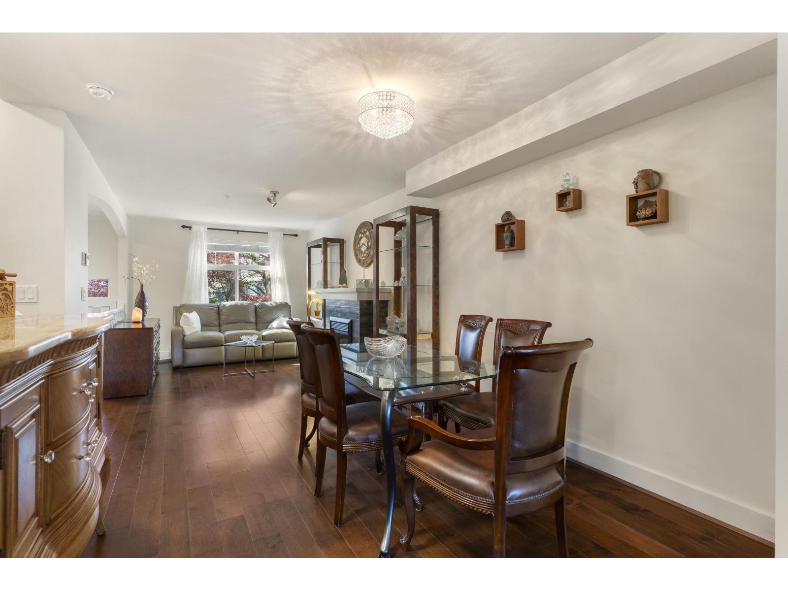 Photo 8 of 5 15833 26th Avenue, White Rock BC