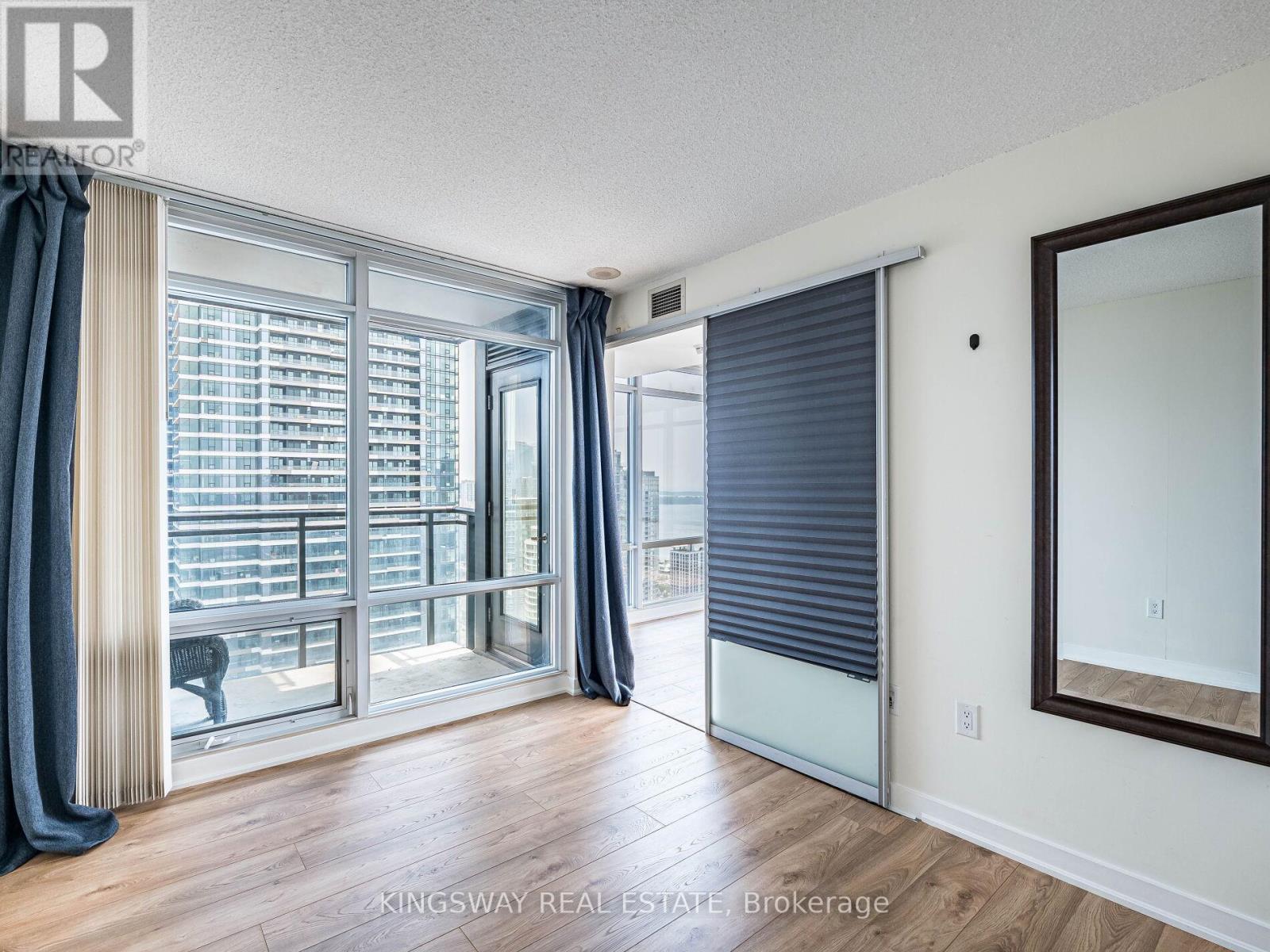 Photo 16 of 4206 25 Telegram Mews, Toronto ON