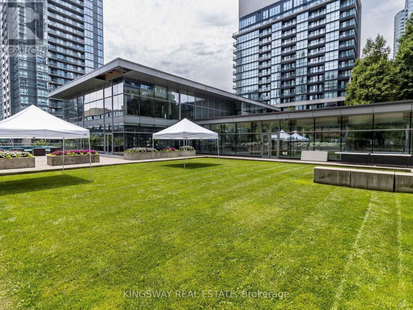 Photo 30 of 4206 25 Telegram Mews, Toronto ON