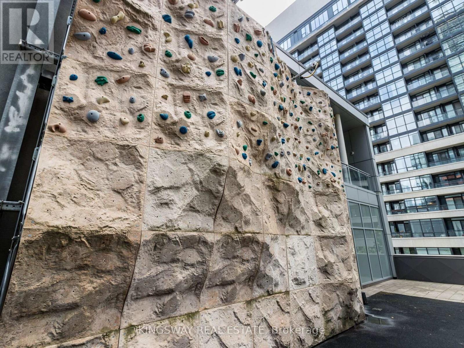 Photo 33 of 4206 25 Telegram Mews, Toronto ON