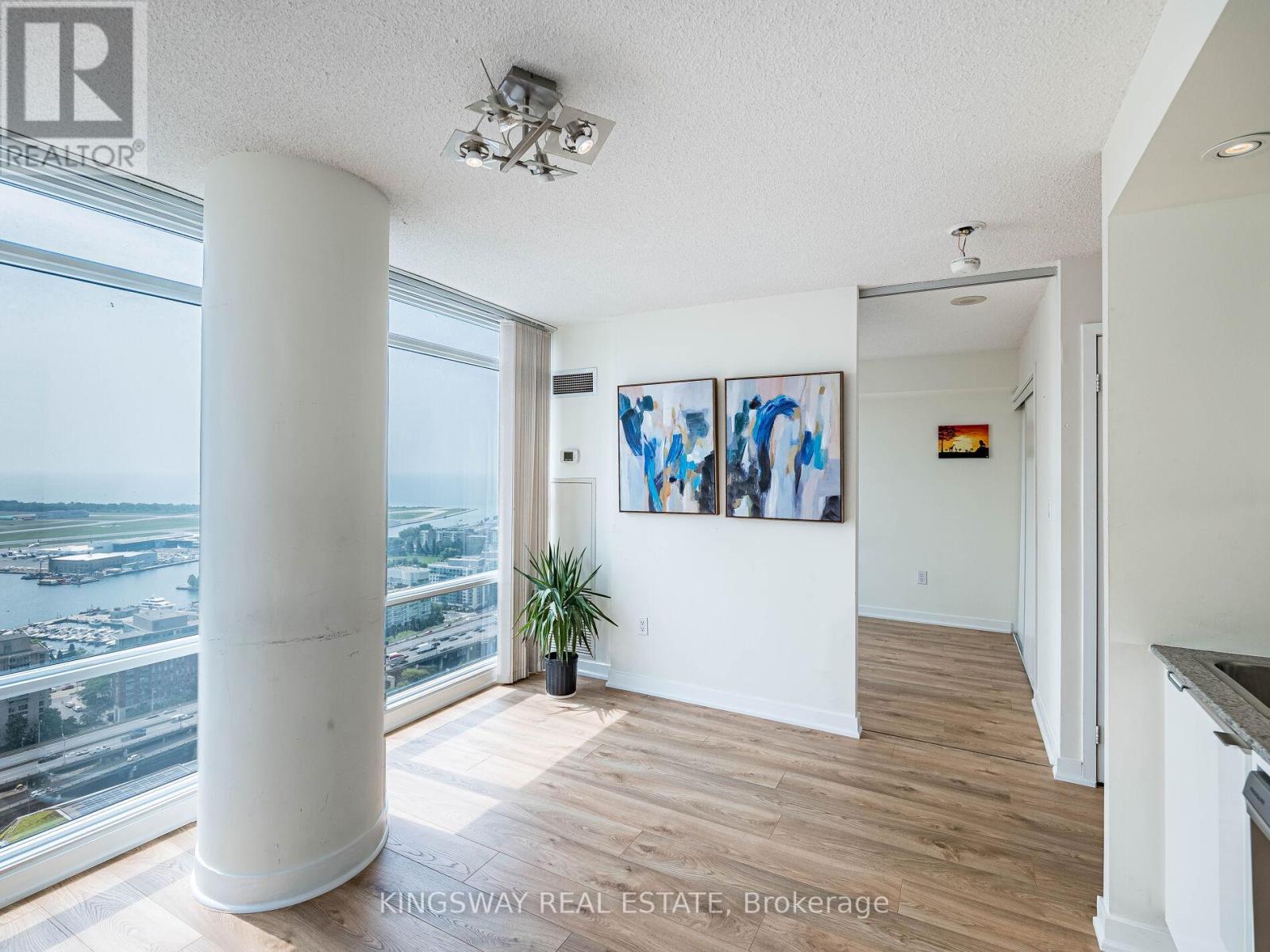Photo 6 of 4206 25 Telegram Mews, Toronto ON