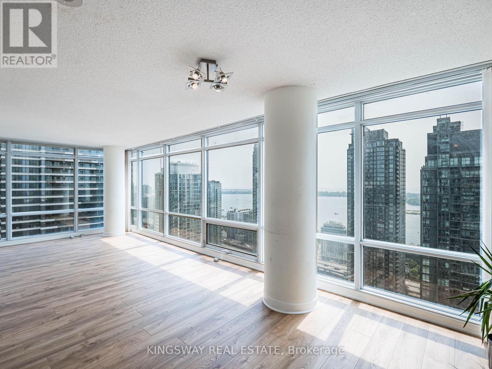 Photo 7 of 4206 25 Telegram Mews, Toronto ON