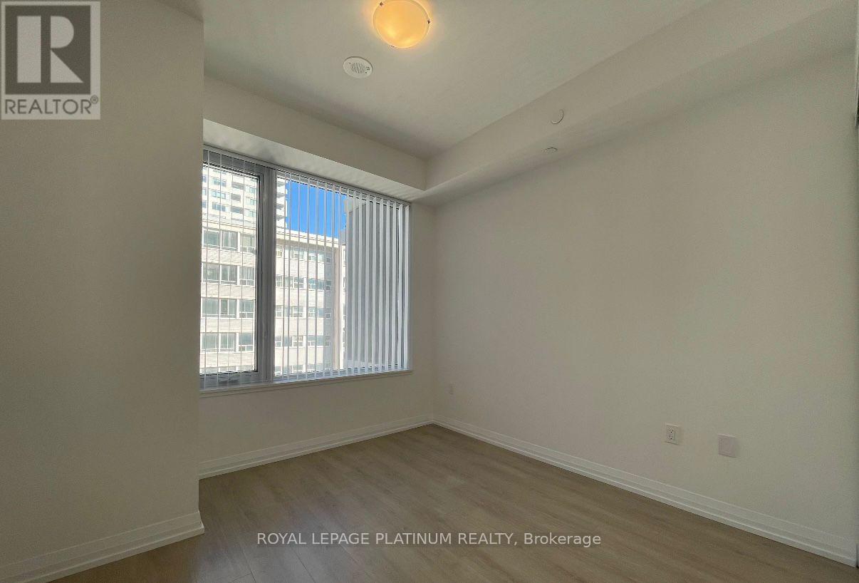 Photo 8 of 1105 25 Holly Street, Toronto ON