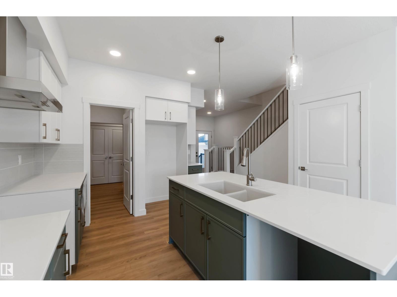 Photo 13 of 8511 181 Av Nw, Edmonton AB