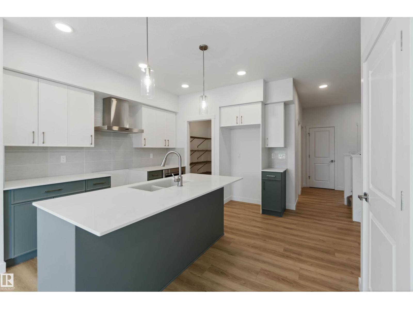 Photo 14 of 8511 181 Av Nw, Edmonton AB